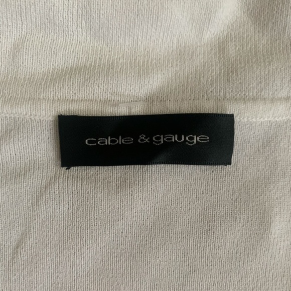 Cable & Gauge White button down top‎ Small - Picture 4 of 6